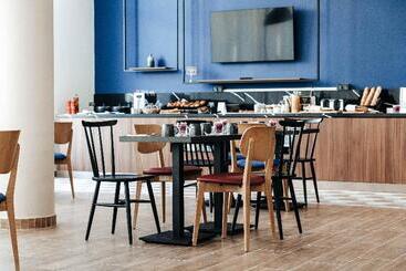 هتل Appart City Collection Saint Germain En Laye
