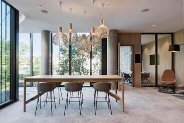 هتل Courtyard By Marriott Szczecin City