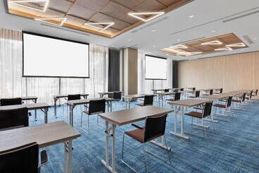 هتل Courtyard By Marriott Szczecin City