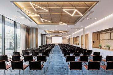هتل Courtyard By Marriott Szczecin City