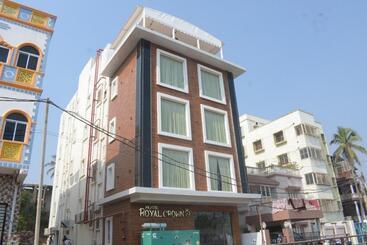 هتل Goroomgo Royal Crown Puri