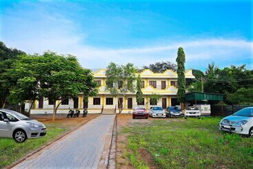 هتل Rani Residency
