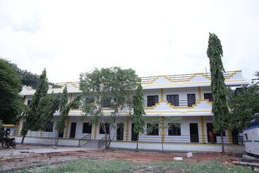 هتل Rani Residency