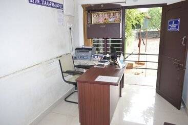 هتل Rani Residency