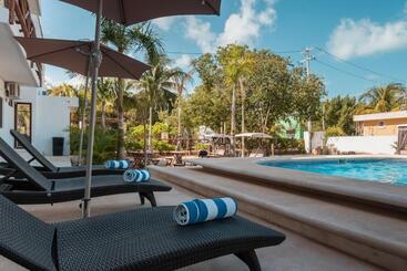 هتل Villas Palmar Holbox