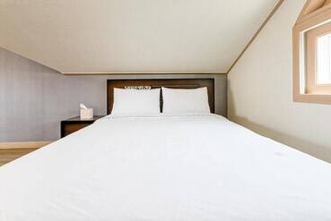 Jeju Badagreen Pension