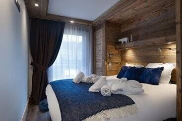 住所  Annapurna By Alpine Resorts