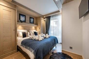 住所  Annapurna By Alpine Resorts