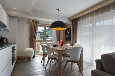住所  Annapurna By Alpine Resorts