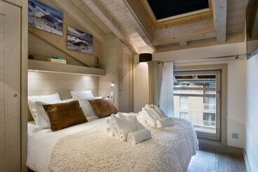 住所  Annapurna By Alpine Resorts