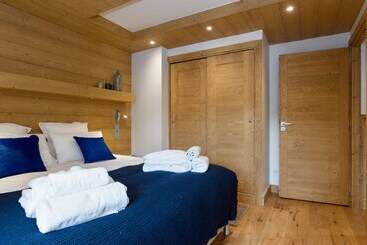 住所  Annapurna By Alpine Resorts