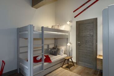 اقامتگاه Annapurna By Alpine Resorts