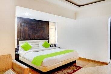 هتل Value And Spa By Decentstayz
