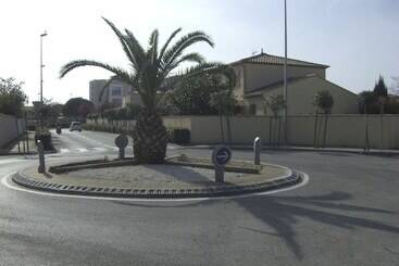 تختخواب و صبحانه Maison Picolo