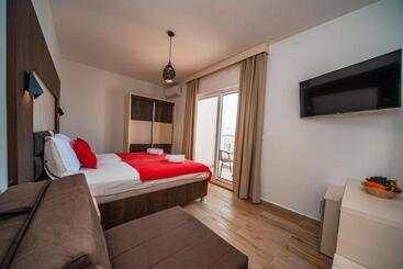 هتل David Lux Beach Rooms