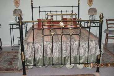 پانسیون Room In Guest Room Merzuq House Deluxe Double Room With Shower