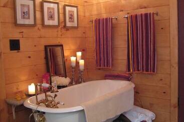 별장 Smoky Mountain Lake View Cabin Bristol Tn