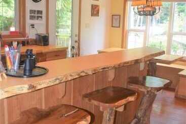 Cougar Cabin