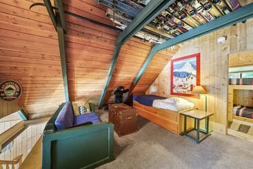 Cowlitz River Cabin
