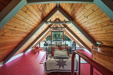 Cowlitz River Cabin