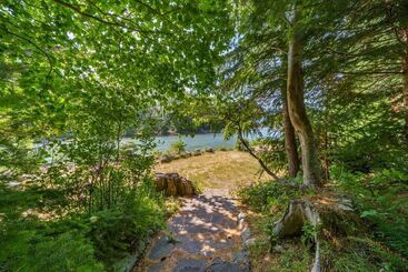 Cowlitz River Cabin