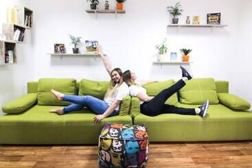 Hostel51