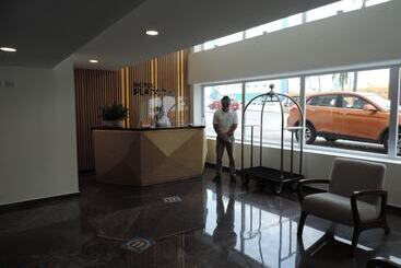 هتل Plaza Sol