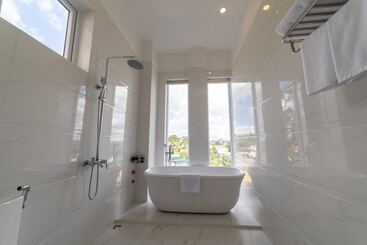 Qr Hotel Dalat