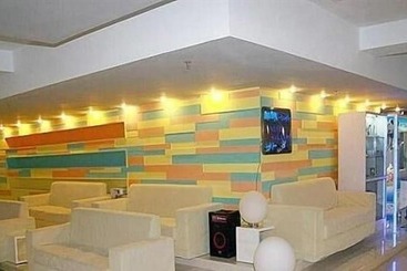 هتل Hanting Haiyou Express Shenyang South Wuma Road