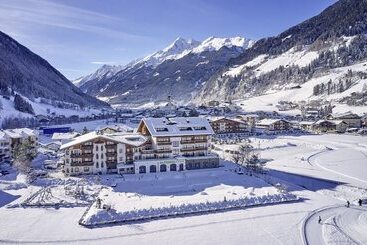 Alpeinernature Resort Tirol - Neustift im Stubaital