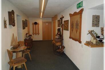 تختخواب و صبحانه Gästehaus Edelweiss