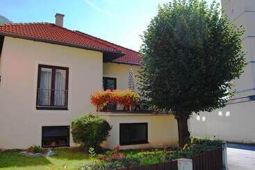 Bed and Breakfast Pension Kirchenwirt