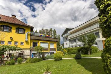 پانسیون Gästehaus Krappinger