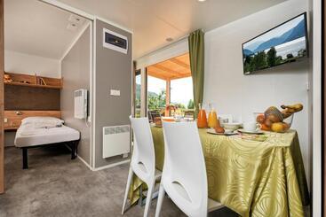 هتل Wellness Landhaus Parth