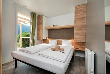 هتل Wellness Landhaus Parth