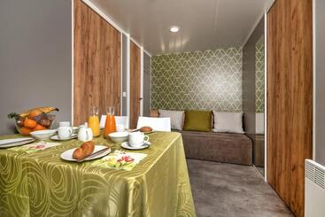 هتل Wellness Landhaus Parth