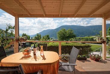 هتل Wellness Landhaus Parth