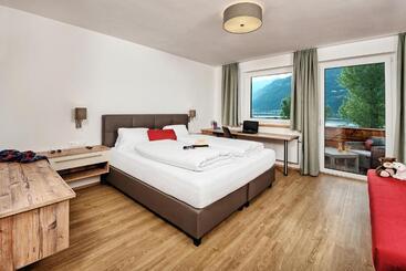 هتل Wellness Landhaus Parth