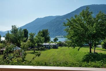 هتل Wellness Landhaus Parth