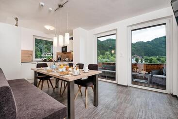 هتل Wellness Landhaus Parth