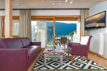 هتل Wellness Landhaus Parth
