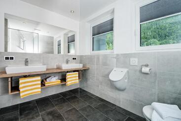 هتل Wellness Landhaus Parth