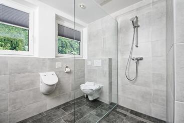 هتل Wellness Landhaus Parth