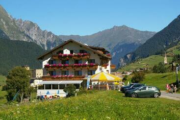 پانسیون Gasthof Martha