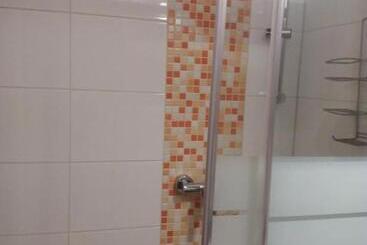 مبيت وإفطار Dreimaederlhaus Pension