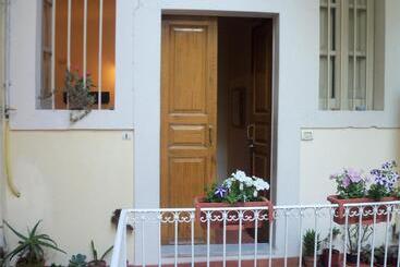 هتل B&b Caravaggio Siracusa 200 Metres From Ortigia