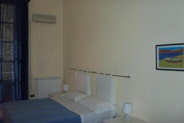 هتل B&b Caravaggio Siracusa 200 Metres From Ortigia