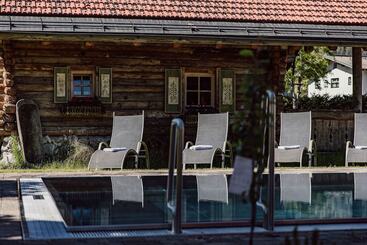 هتل Bergzeit By Seven
