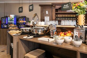 B&b Hotel Pomezia Cortese