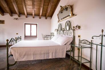 هتل E Locanda La Bastia
